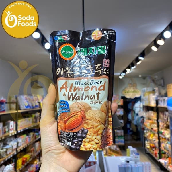 Sữa Hạnh nhân Óc chó Đậu đen Vegemil gói 200ml HQ (Gói Đen)