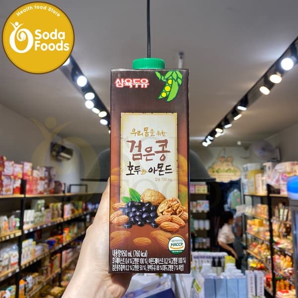 Sữa hạt hạnh nhân Óc chó Đậu đen HQ - hộp 950ml